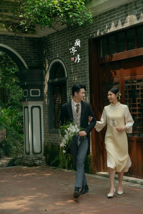 婚纱照场景风格怎么选？一年四季怎么选衣服