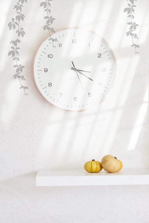 拍白色背景的图片哪个软件有?自动换底图的工具有哪些